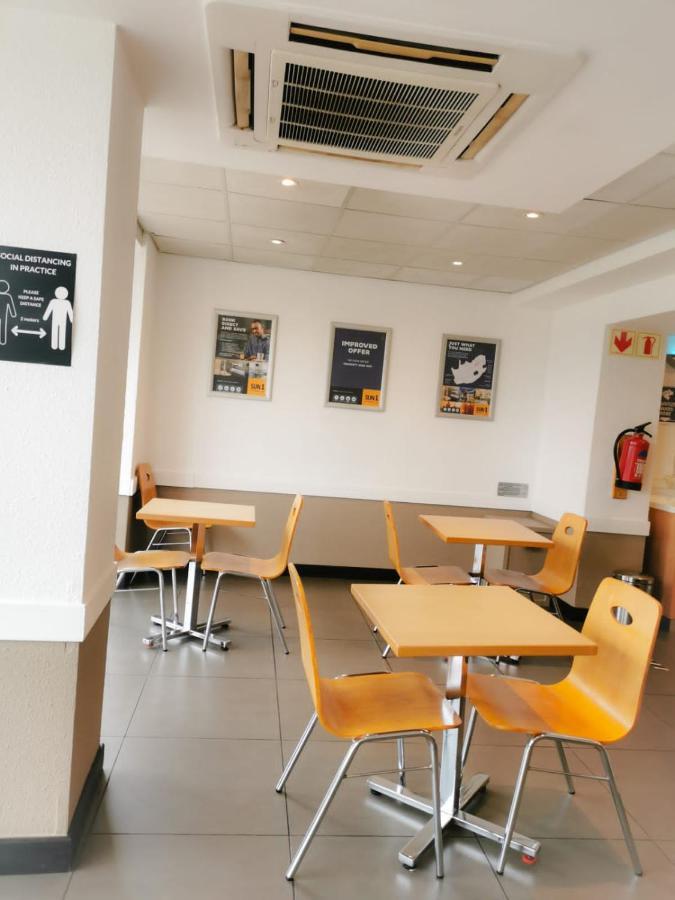 Sun1 Wynberg Hotel Johannesburg Bagian luar foto